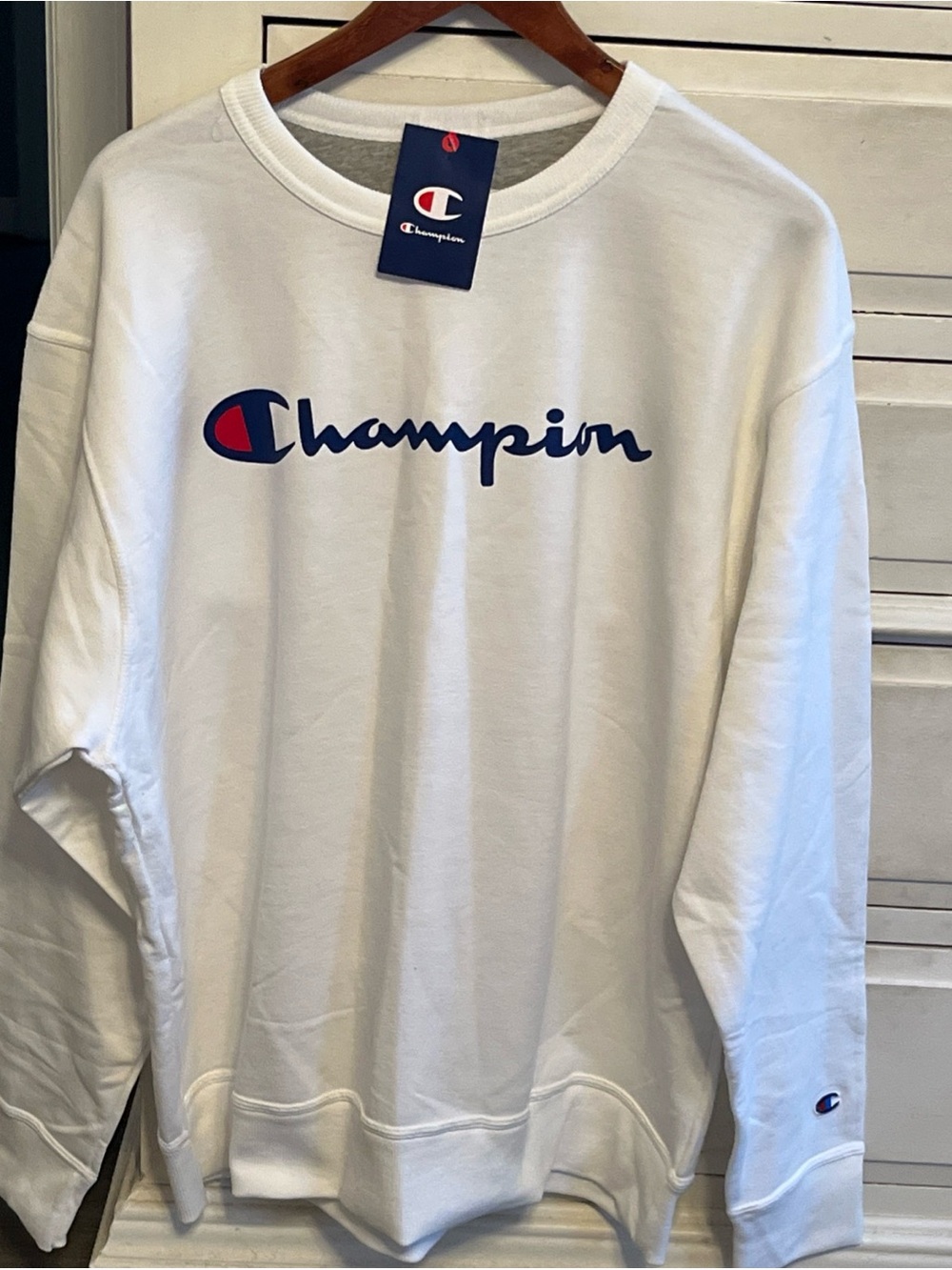 Champion White Crewneck Sweatshirt with Navy & Red Logo XL NEW